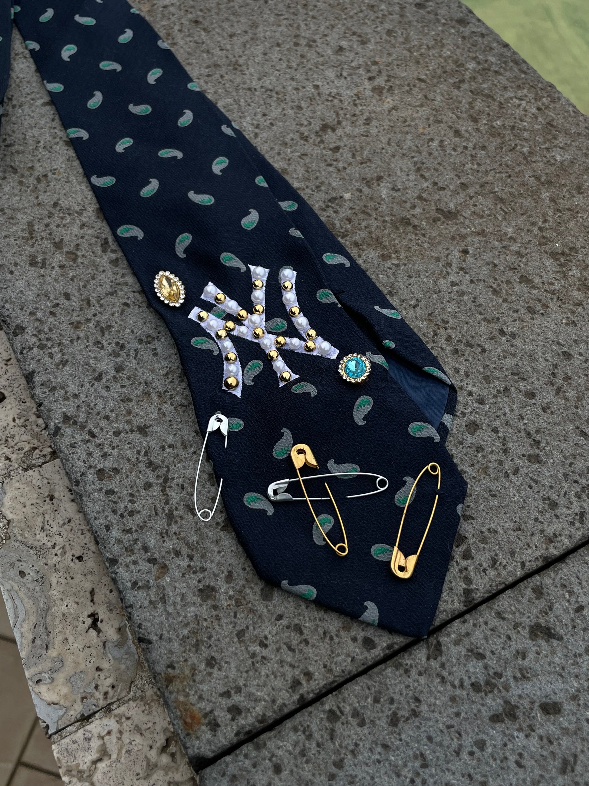Cravatta Custom Drop - Yankees Premium Goonite Studio
