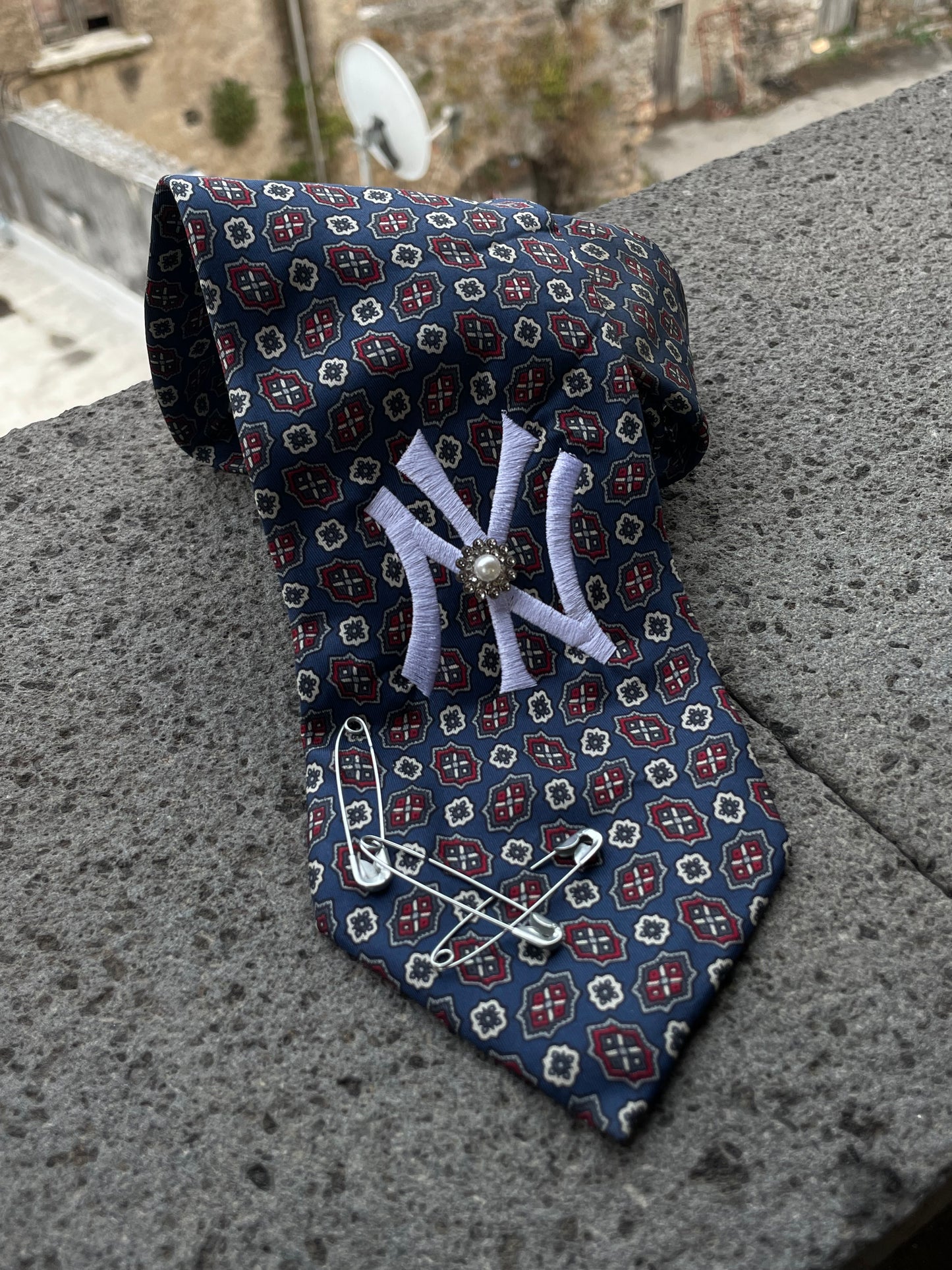 Cravatta Classic blu vintage pattern - Yankees custom Goonite Studio