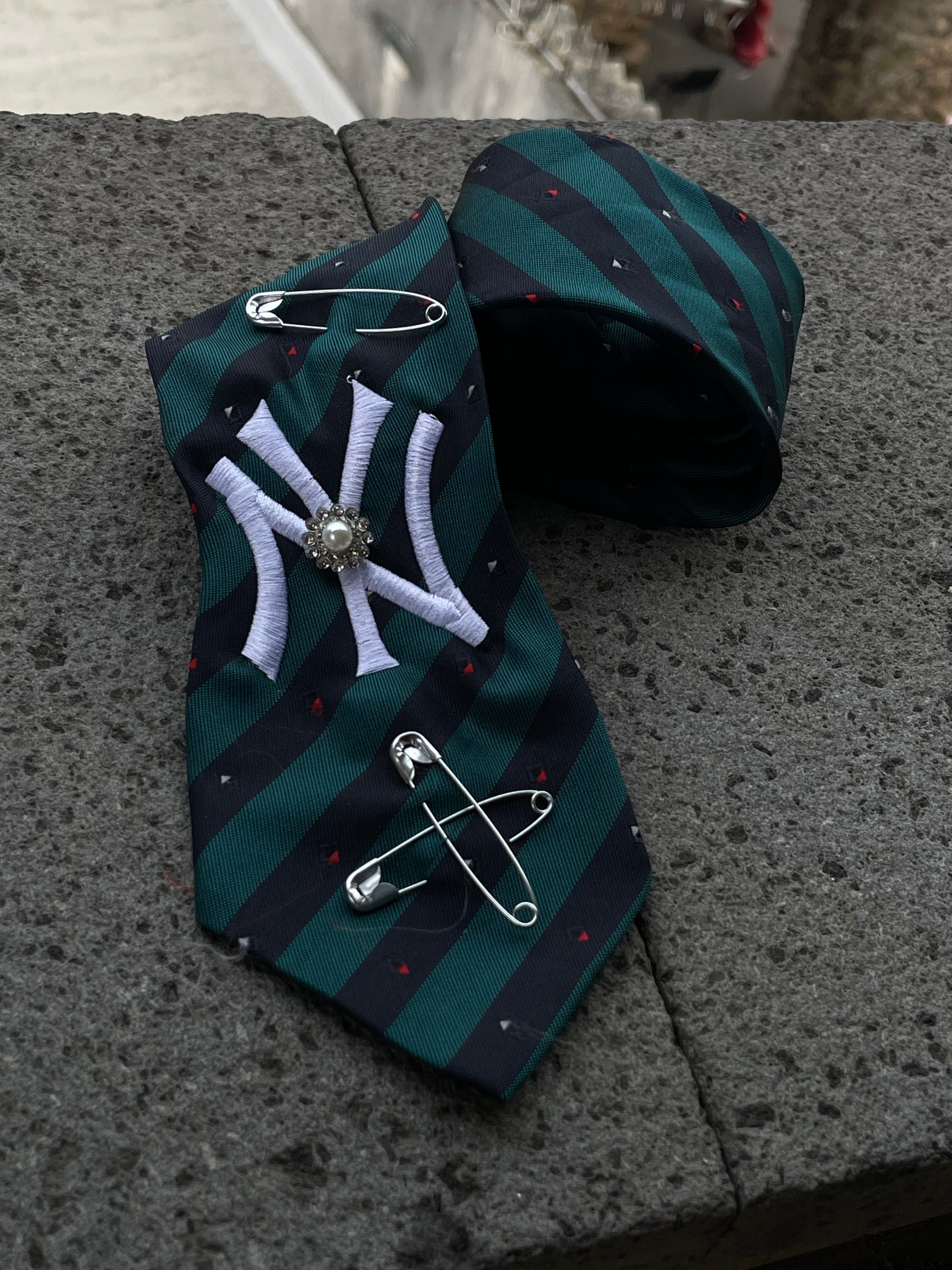 Cravatta Classic blu a righe - Yankees custom Goonite Studio